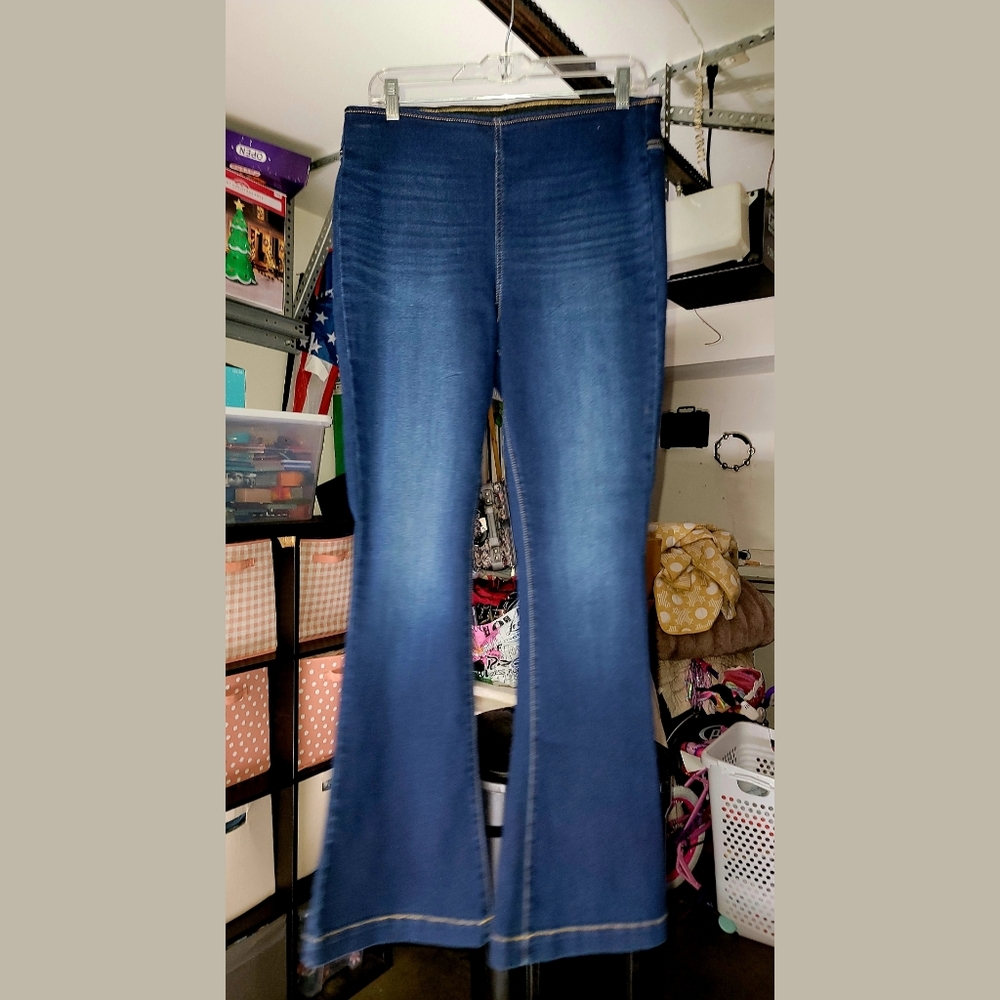 Incdenium flare jeans
